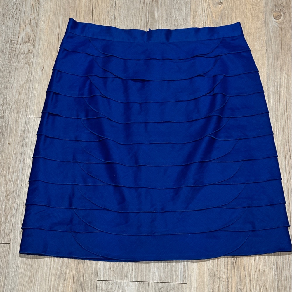 Blue textured skirt